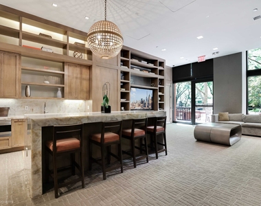 200 E 94th Street - Photo Thumbnail 13