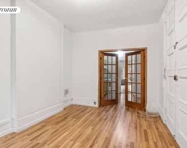 373 Park Place - Photo Thumbnail 3