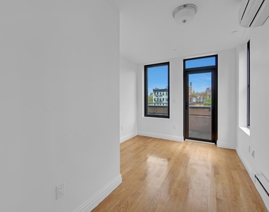 419 E 117th Street - Photo Thumbnail 8
