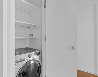 419 E 117th Street - Photo Thumbnail 14