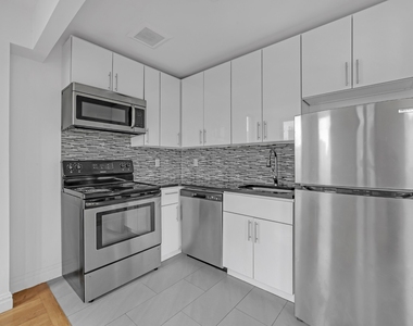 419 E 117th Street - Photo Thumbnail 4