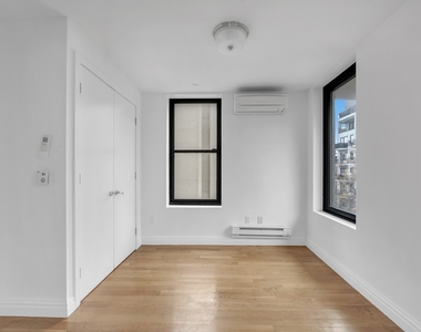 419 E 117th Street - Photo Thumbnail 5