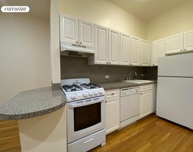 130 E 93rd Street - Photo Thumbnail 3