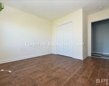 30-37 38th Street - Photo Thumbnail 11