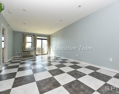 30-37 38th Street - Photo Thumbnail 2