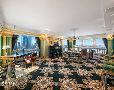 721 Fifth Avenue - Photo Thumbnail 3
