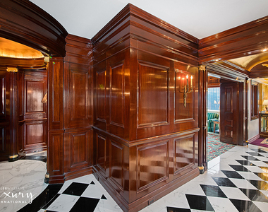 721 Fifth Avenue - Photo Thumbnail 1