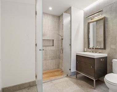 301 E 50th Street - Photo Thumbnail 9
