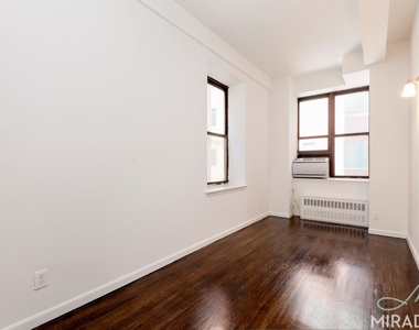 43 W 16th Street - Photo Thumbnail 1