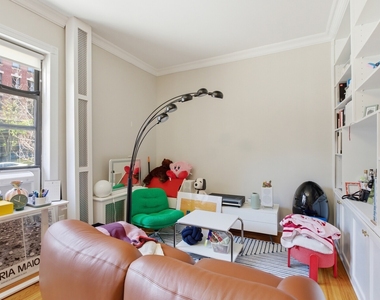 31 Tiemann Place - Photo Thumbnail 5