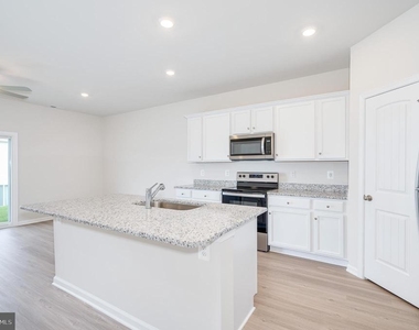 73 Cramsford Street - Photo Thumbnail 15