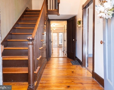 703 S Loudoun Street - Photo Thumbnail 3