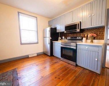 703 S Loudoun Street - Photo Thumbnail 14