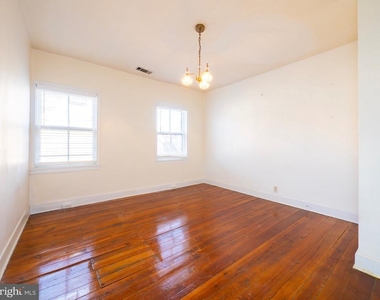 703 S Loudoun Street - Photo Thumbnail 23