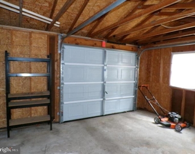 111 Walnut Drive - Photo Thumbnail 25