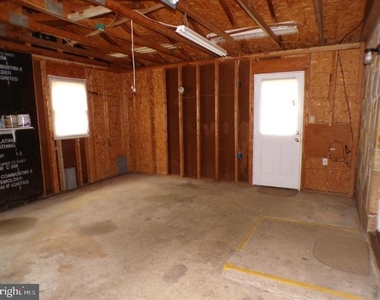 111 Walnut Drive - Photo Thumbnail 24