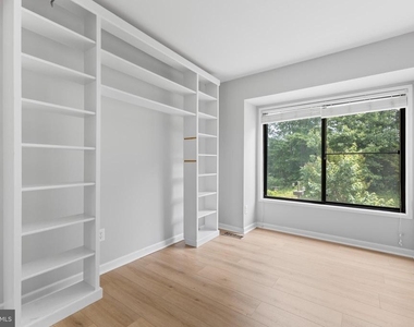 2813 Cambridge Drive - Photo Thumbnail 22