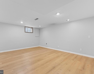 2813 Cambridge Drive - Photo Thumbnail 14
