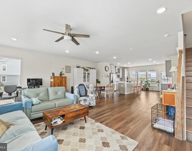 1680 Dunnington Place - Photo Thumbnail 14