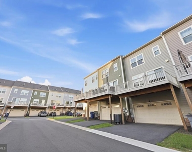 9309 Barnes Loop - Photo Thumbnail 28