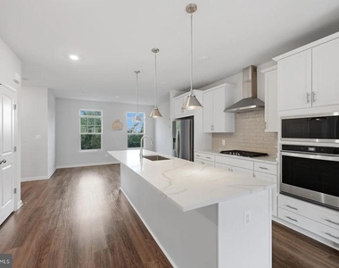 9309 Barnes Loop - Photo Thumbnail 5