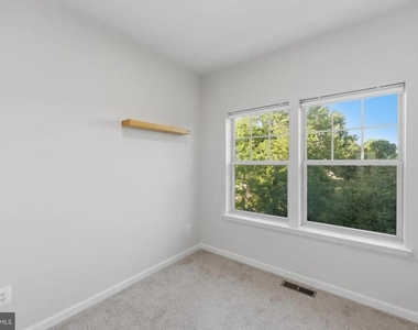 9309 Barnes Loop - Photo Thumbnail 12