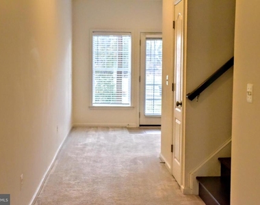 43313 Foyt Terrace - Photo Thumbnail 19