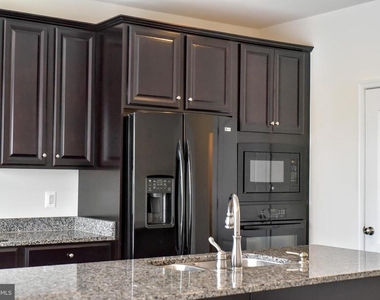 43313 Foyt Terrace - Photo Thumbnail 2