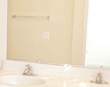 43313 Foyt Terrace - Photo Thumbnail 13