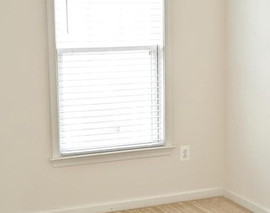 43313 Foyt Terrace - Photo Thumbnail 17
