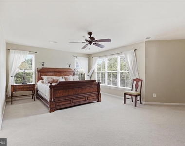 42476 Regal Wood Drive - Photo Thumbnail 22