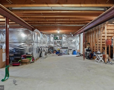 42903 Redfield - Photo Thumbnail 45