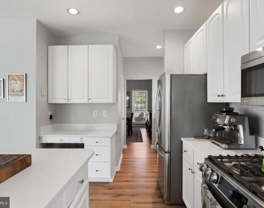42903 Redfield - Photo Thumbnail 19