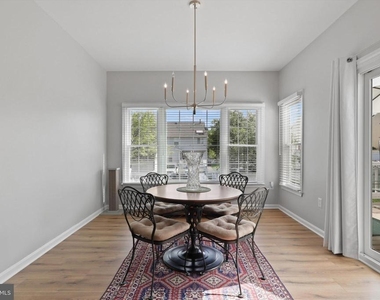 42903 Redfield - Photo Thumbnail 26