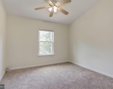 21588 Bankbarn Terrace - Photo Thumbnail 12