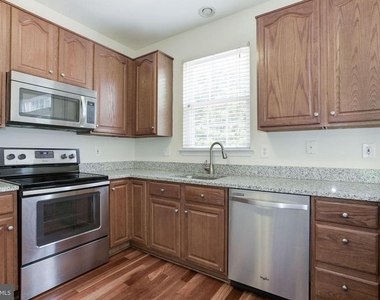 21588 Bankbarn Terrace - Photo Thumbnail 7