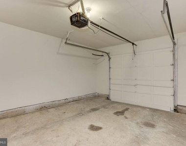21588 Bankbarn Terrace - Photo Thumbnail 18
