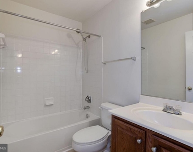 21588 Bankbarn Terrace - Photo Thumbnail 14