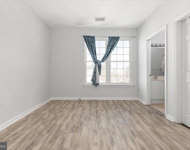 4200 Mozart Brigade Lane - Photo Thumbnail 16