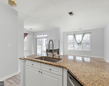 4200 Mozart Brigade Lane - Photo Thumbnail 5