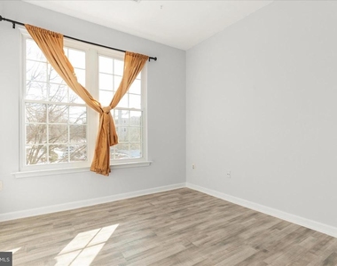 4200 Mozart Brigade Lane - Photo Thumbnail 14