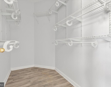 4200 Mozart Brigade Lane - Photo Thumbnail 19