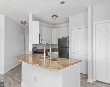 4200 Mozart Brigade Lane - Photo Thumbnail 3