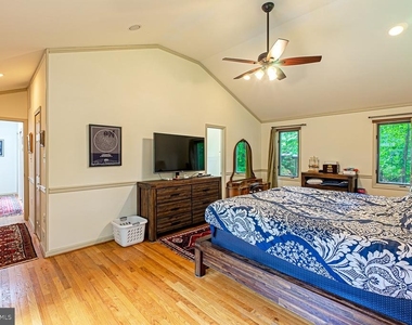 5229 Chippewa Place - Photo Thumbnail 24