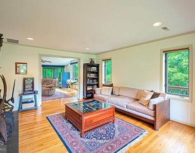 5229 Chippewa Place - Photo Thumbnail 5