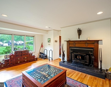5229 Chippewa Place - Photo Thumbnail 7
