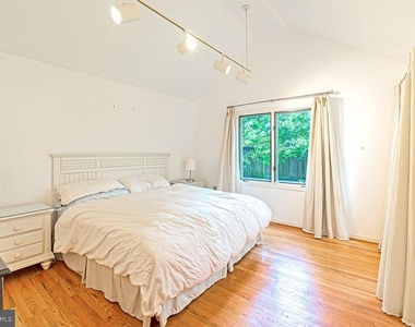 5229 Chippewa Place - Photo Thumbnail 29