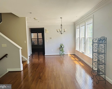 2151 Red Vine Drive - Photo Thumbnail 5