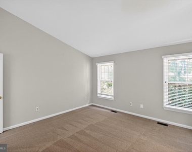 4277 Fox Lake Drive - Photo Thumbnail 13