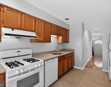 4277 Fox Lake Drive - Photo Thumbnail 8